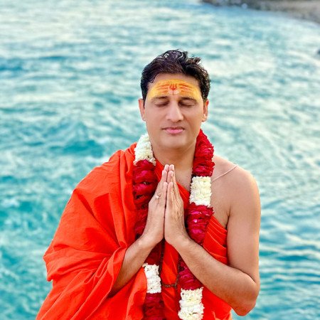 Profile picture of Astro Ashish Bhai