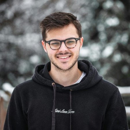 Profile picture of Tom Holland