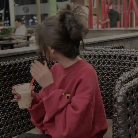 Profile picture of Himanshi Singh