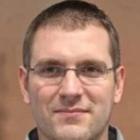 Profile picture of charlie turner