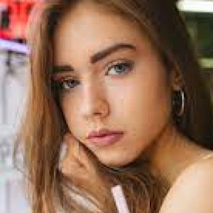 Profile picture of rozy emi