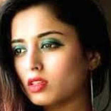 Profile picture of Riya